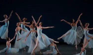 Neoclassical Ballet - Bridging Tradition and Innovation in Dance