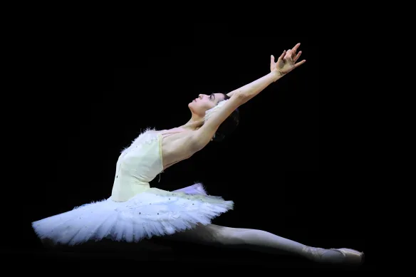 Grace Redefined - Exploring the Elegance of Neoclassical Ballet