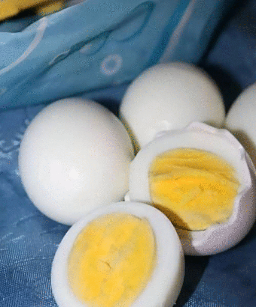 Boiled Eggs vs. Fried Eggs: Which Makes the Healthiest Breakfast Choice?
